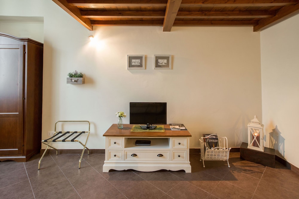 Charming Suite Cavour Heart Of Florence 18/23