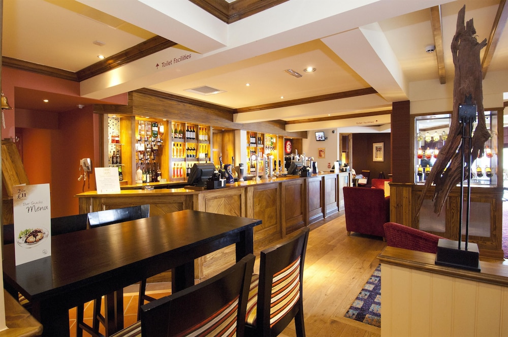 Premier Inn Newmarket Hotel 32/42