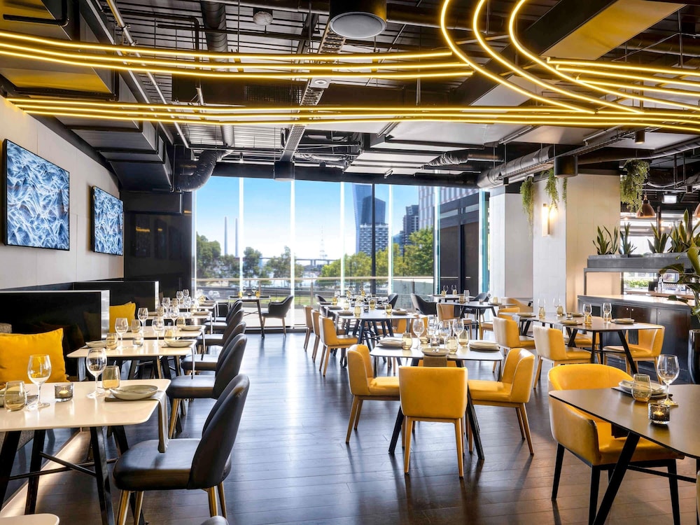 Peppers Southern Cross Melbourne 49/62