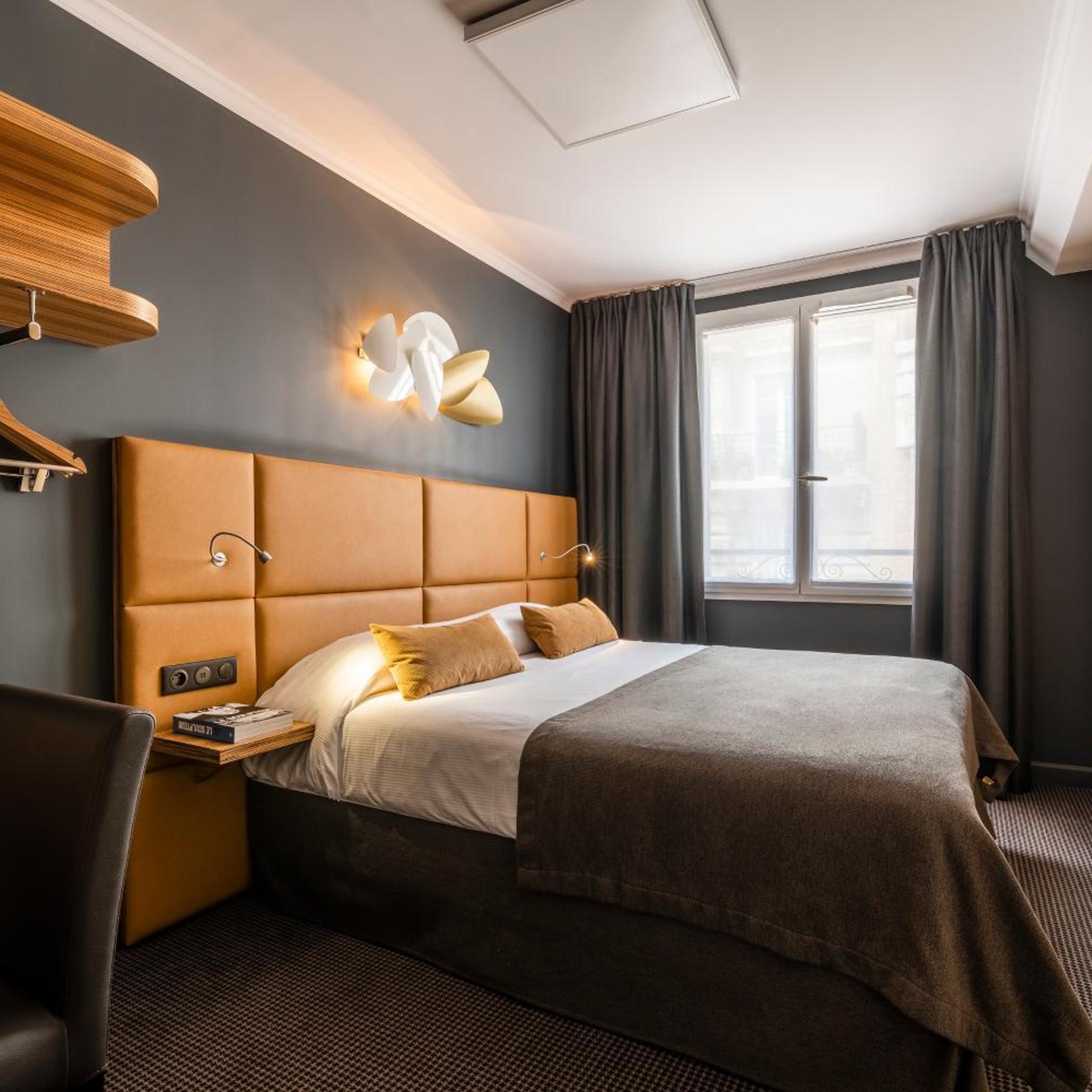 Comfort, Double or Twin Bed, Pool Access