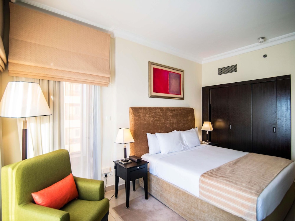 1 BEDROOM, APARTMENT, DOUBLE OR TWIN BED, CITY VIEW