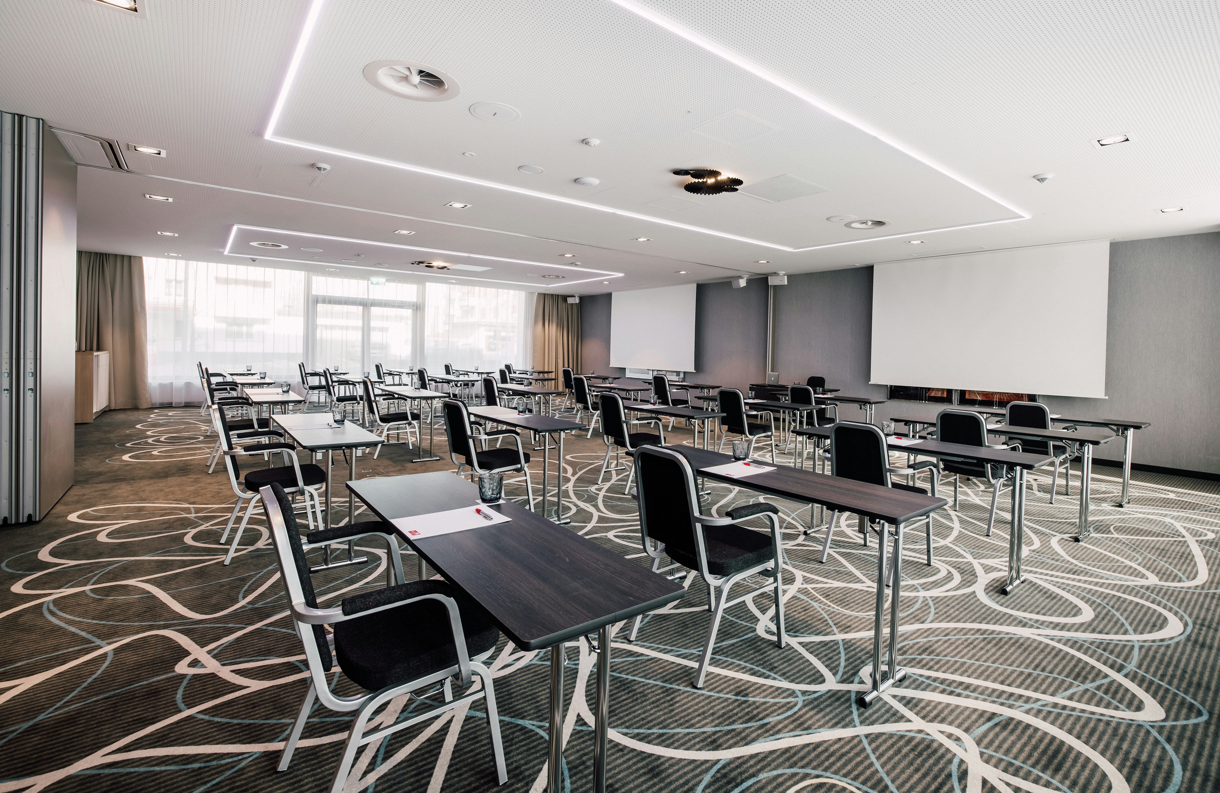 Leonardo Hotel Zurich Airport 67/76