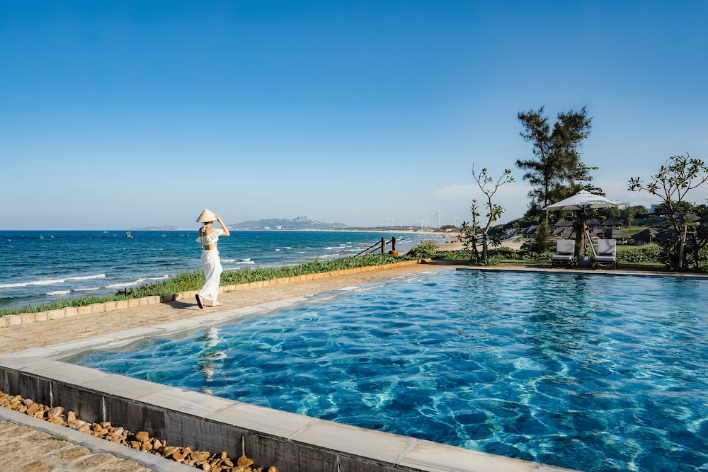 Crown Retreat Quy Nhon 50/88