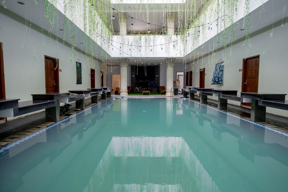 Super OYO Capital O 293 Mutiara Hijau Suites Syariah 37/45