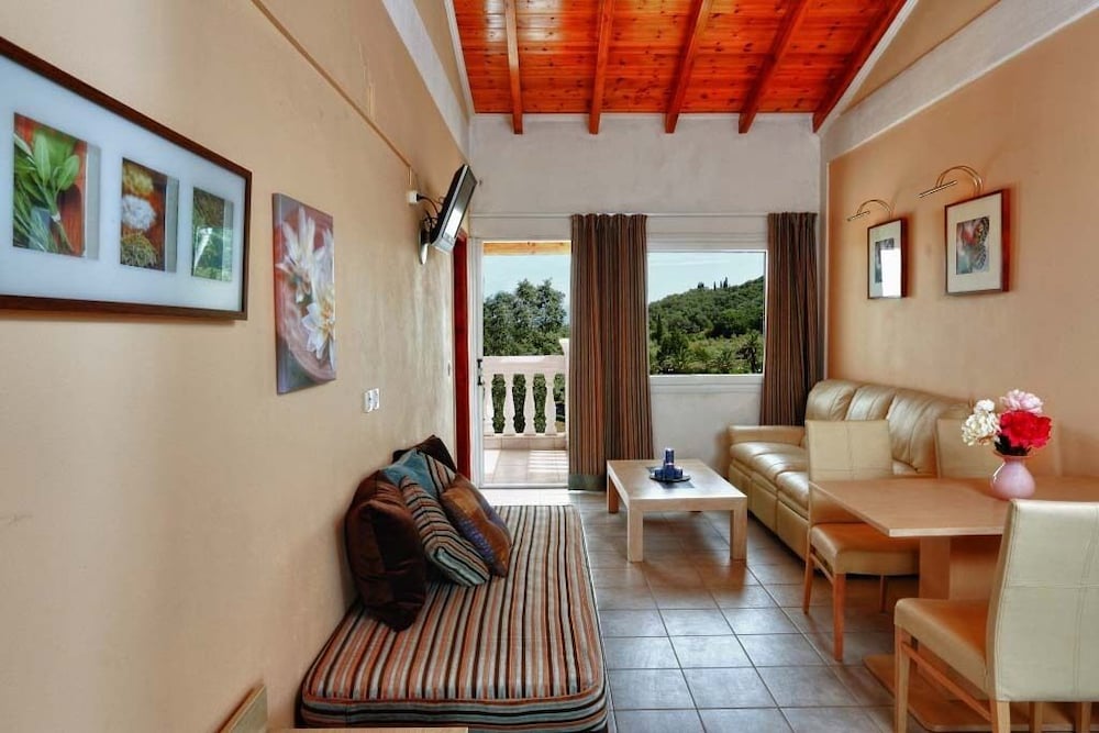 Rebeccas Village Corfu 29/50