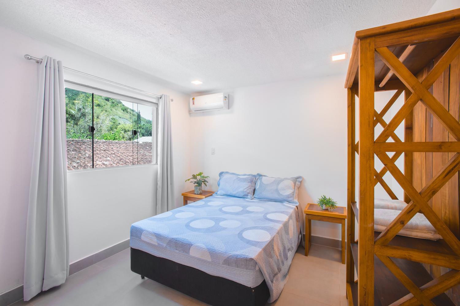 Standard, Double or Twin Bed