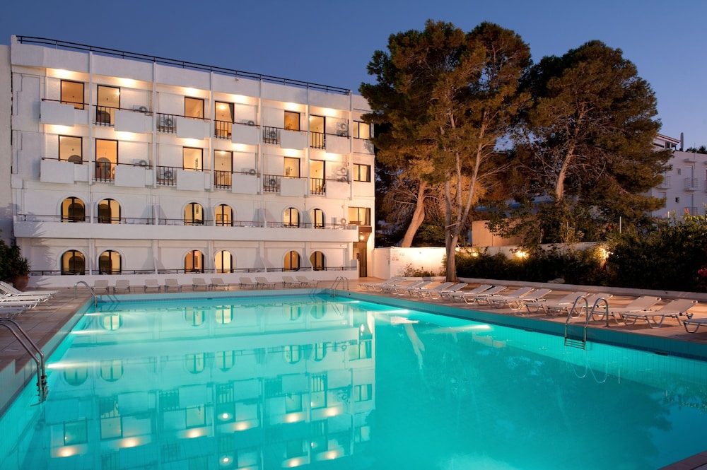 Heronissos Hotel 8/47