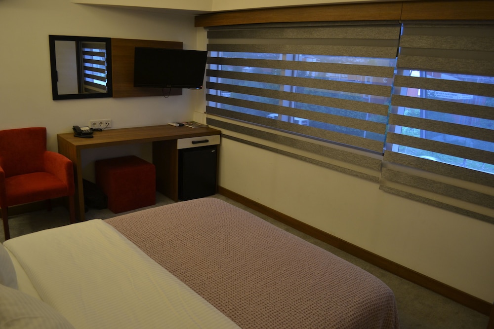 Rivada Otel 12/40