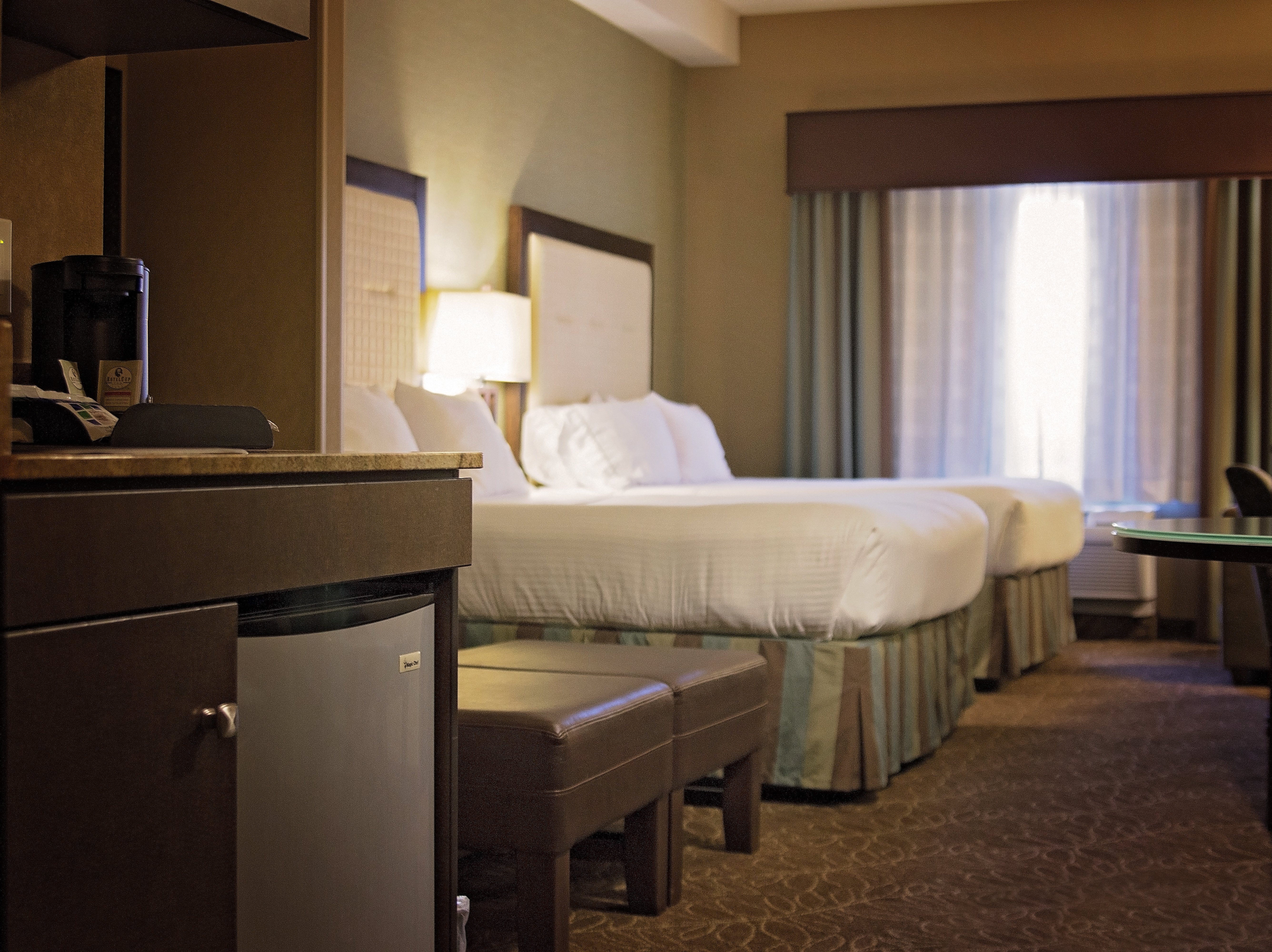 Holiday Inn Express Hotel Suites Logan 31/79