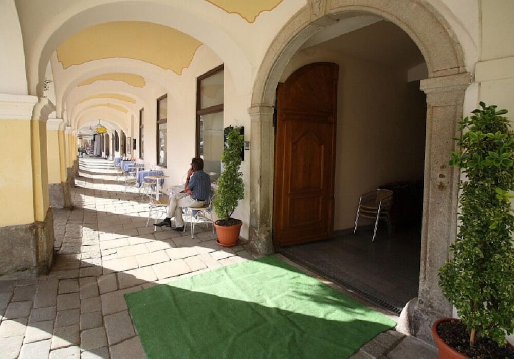 Hotel U Cerného Orla 16/41