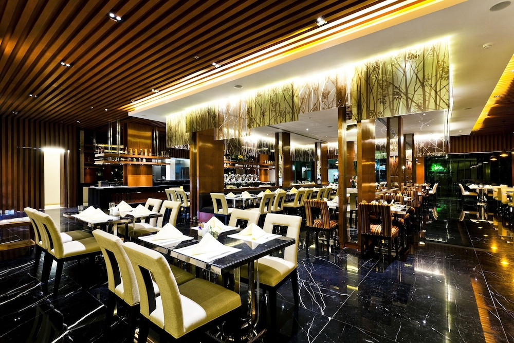 Royal Princess Larn Luang Bangkok Hotel 53/69