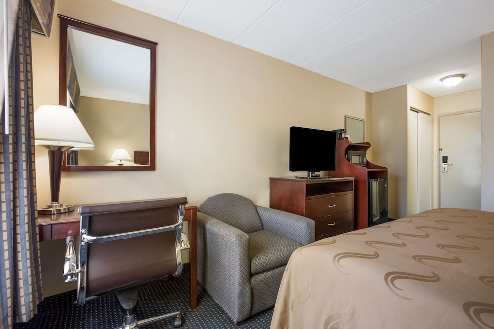 Standard, King Bed