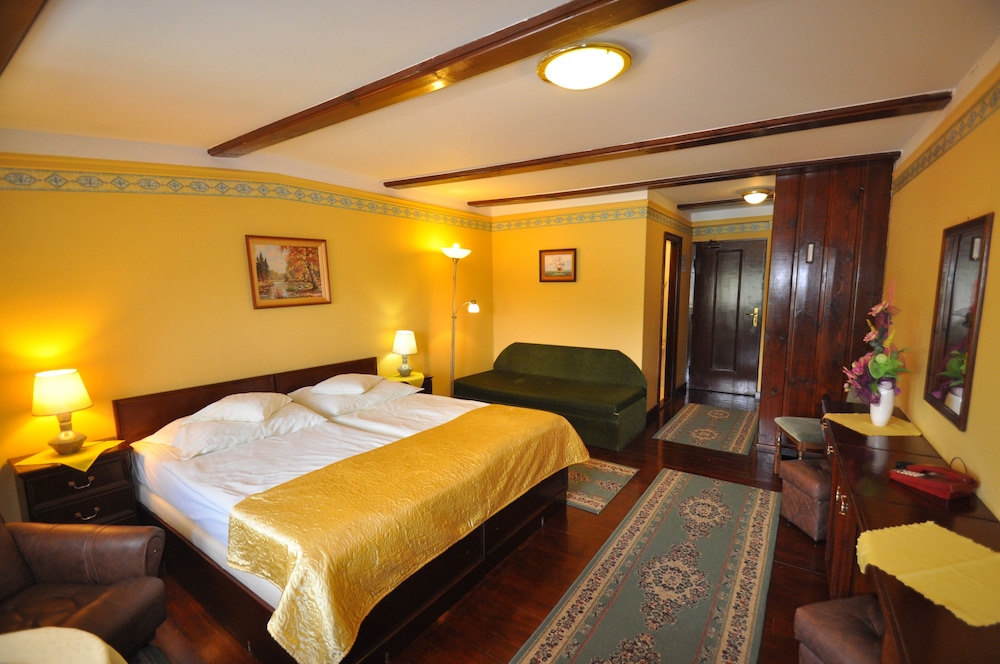 HOTEL BARBAKAN 11/38