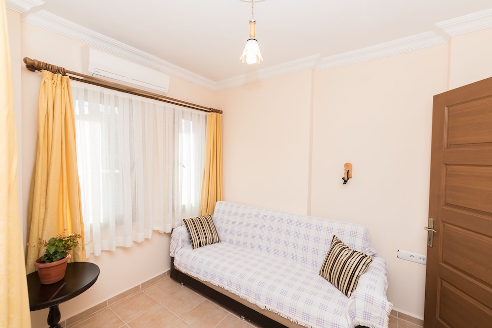 Palamutbuku Deniz Apart Otel 8/21