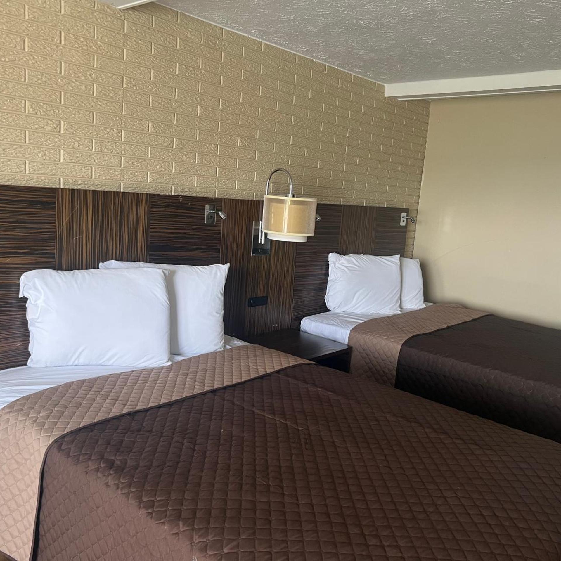 Towne Inn 22/50