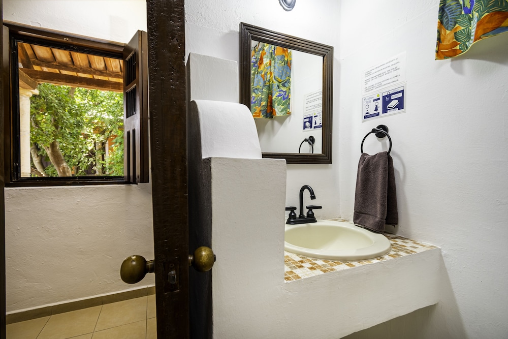 Hotel Casa de las Flores by Kavia 62/63