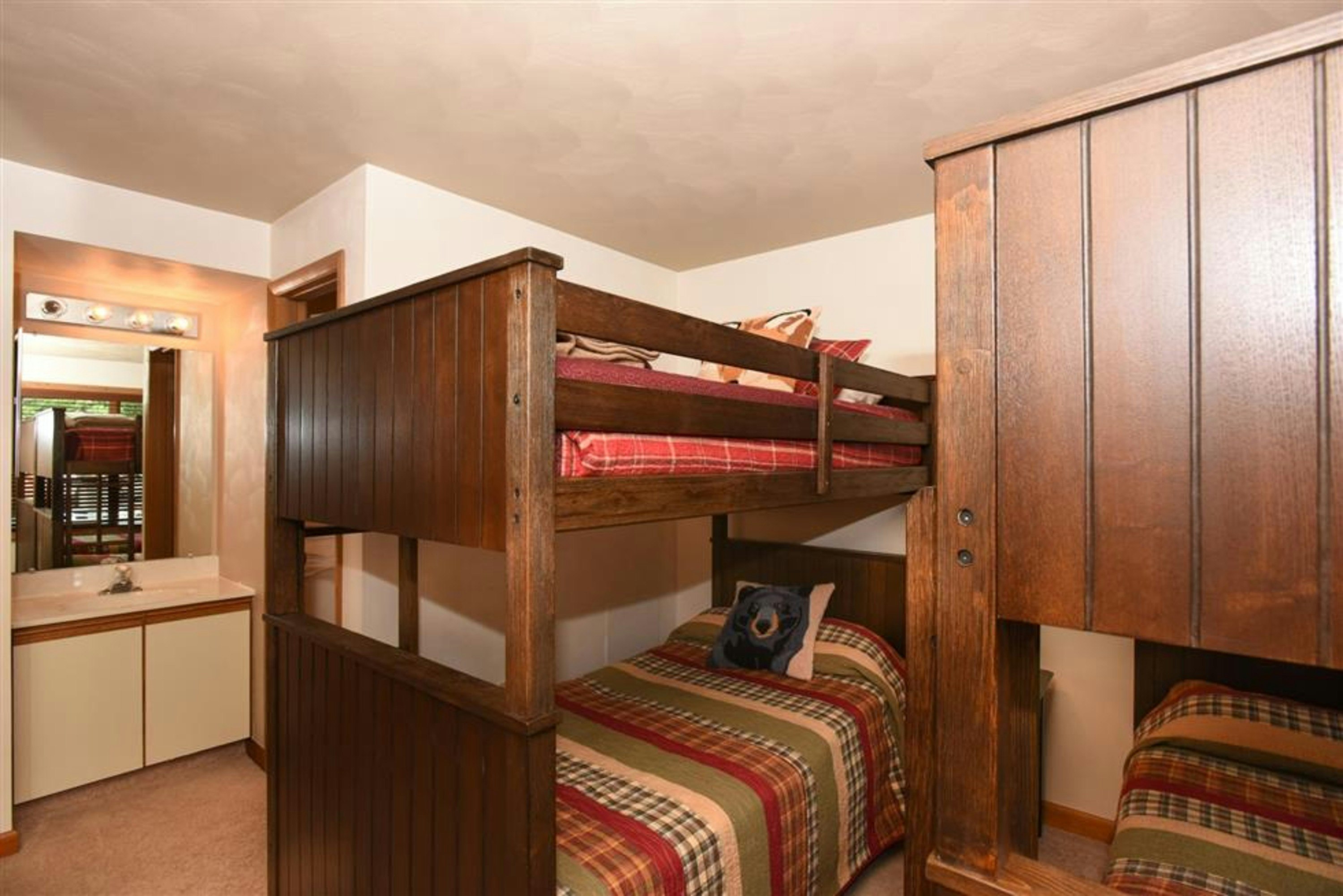 Seven Springs Resort 6/50
