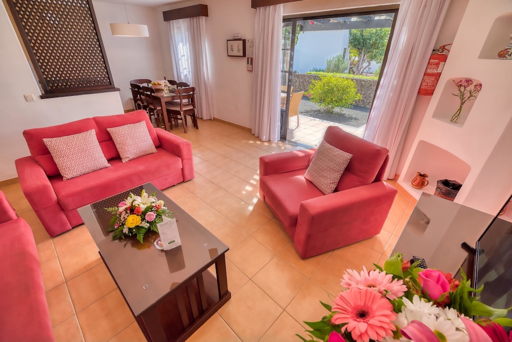 Ona Las Casitas 25/47
