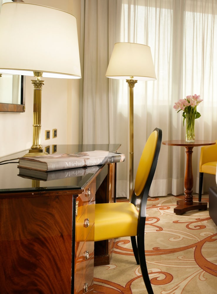 Unahotels Scandinavia Milan 56/65