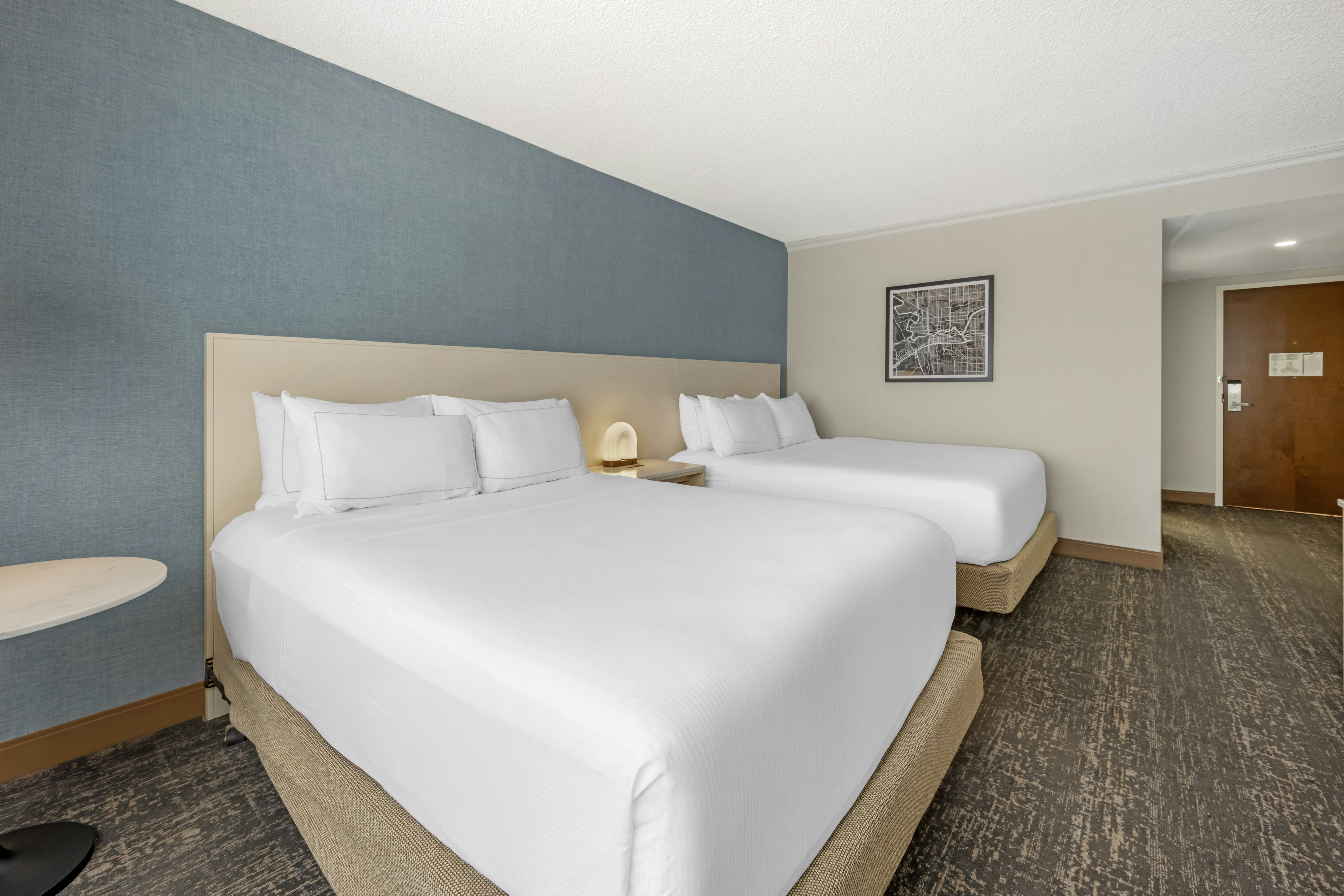 Skyline, 2 Queen Beds, Accessible
