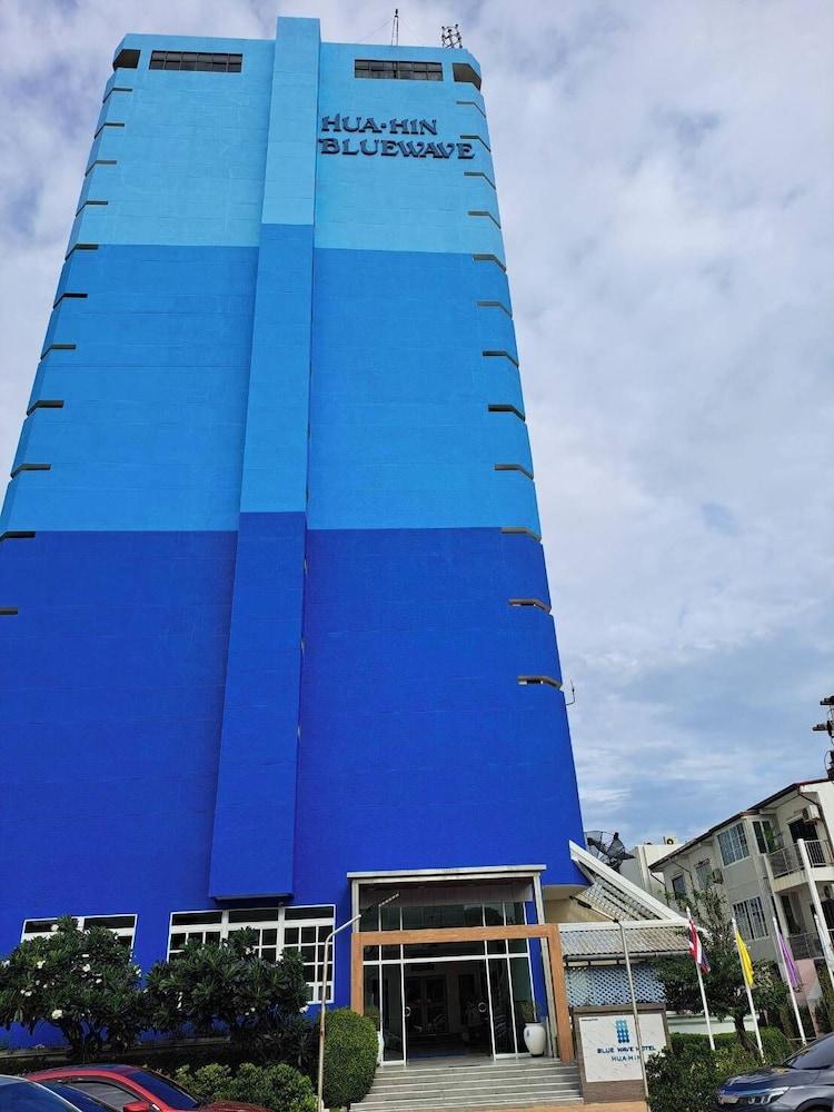 Hua Hin Blue Wave Resort 1/30
