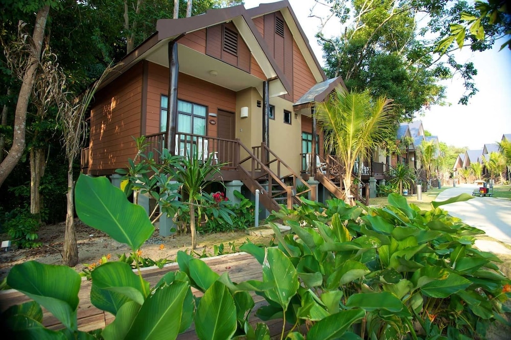 Tunamaya Beach and Spa Resort 6/69