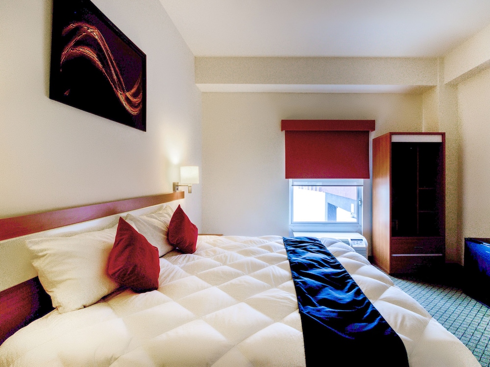 Capital O Hotel Herederos, Piedras Negras 13/35