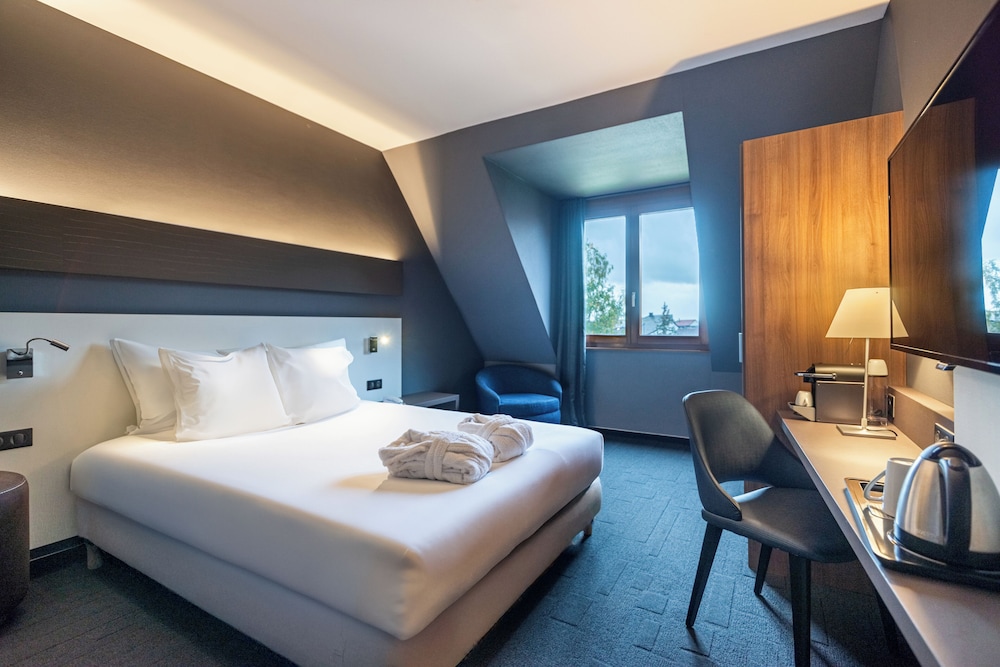 HOTEL L'EUROPE 35/75