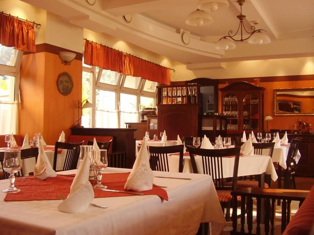 Tisza Alfa Hotel 33/48