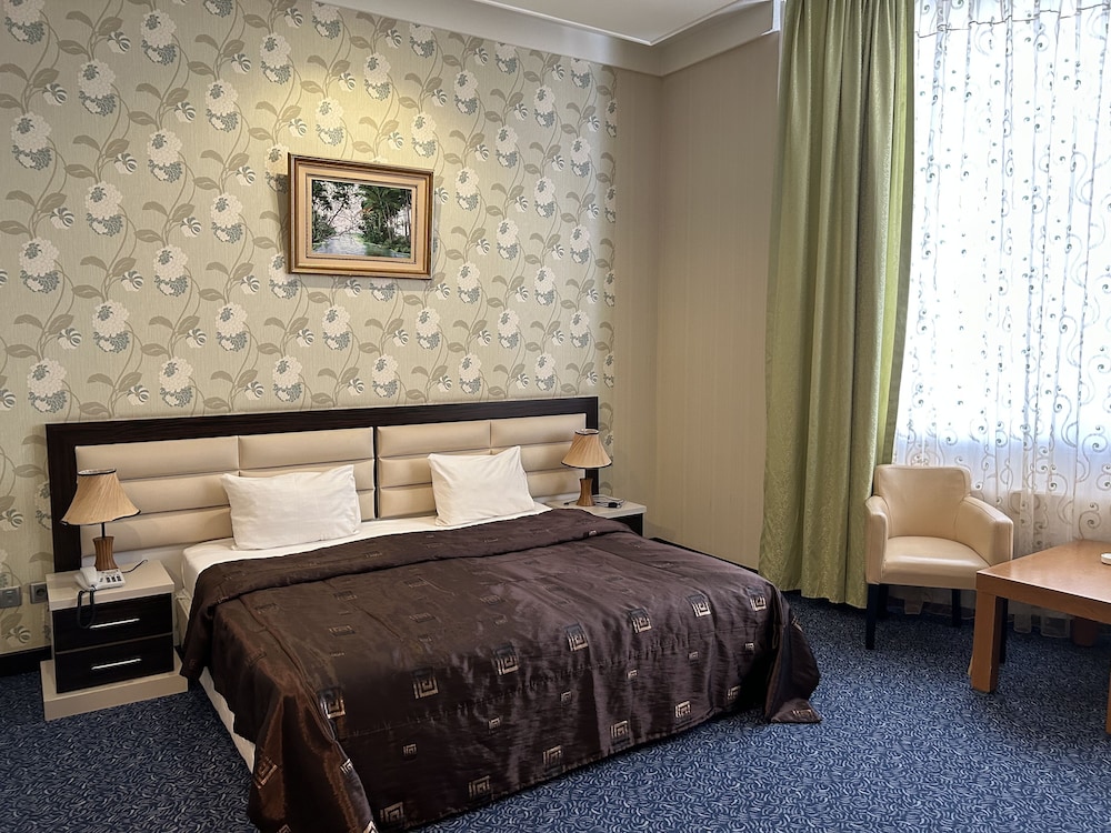 Aysberq Hotel 16/50