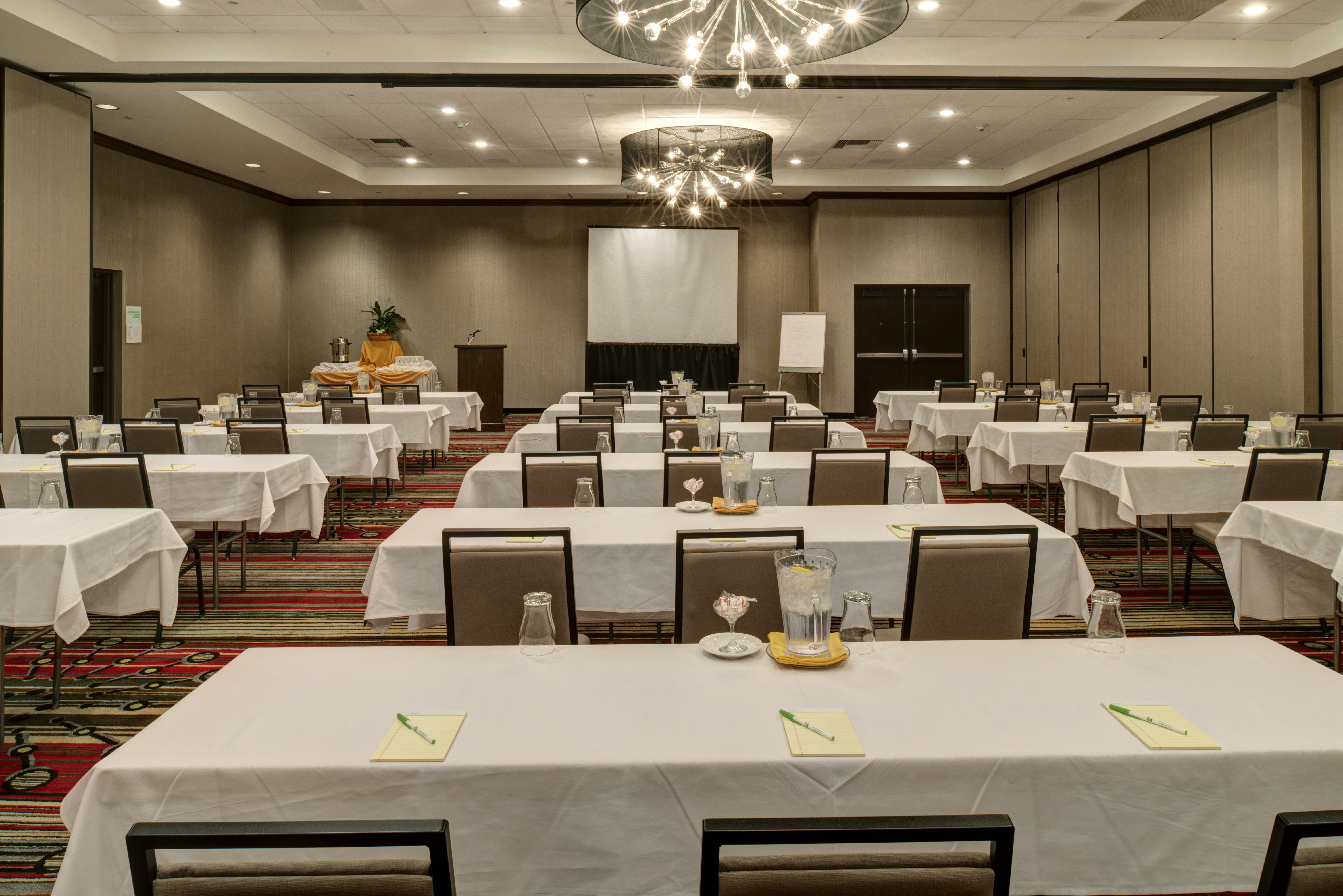DoubleTree by Hilton Buena Park 36/57