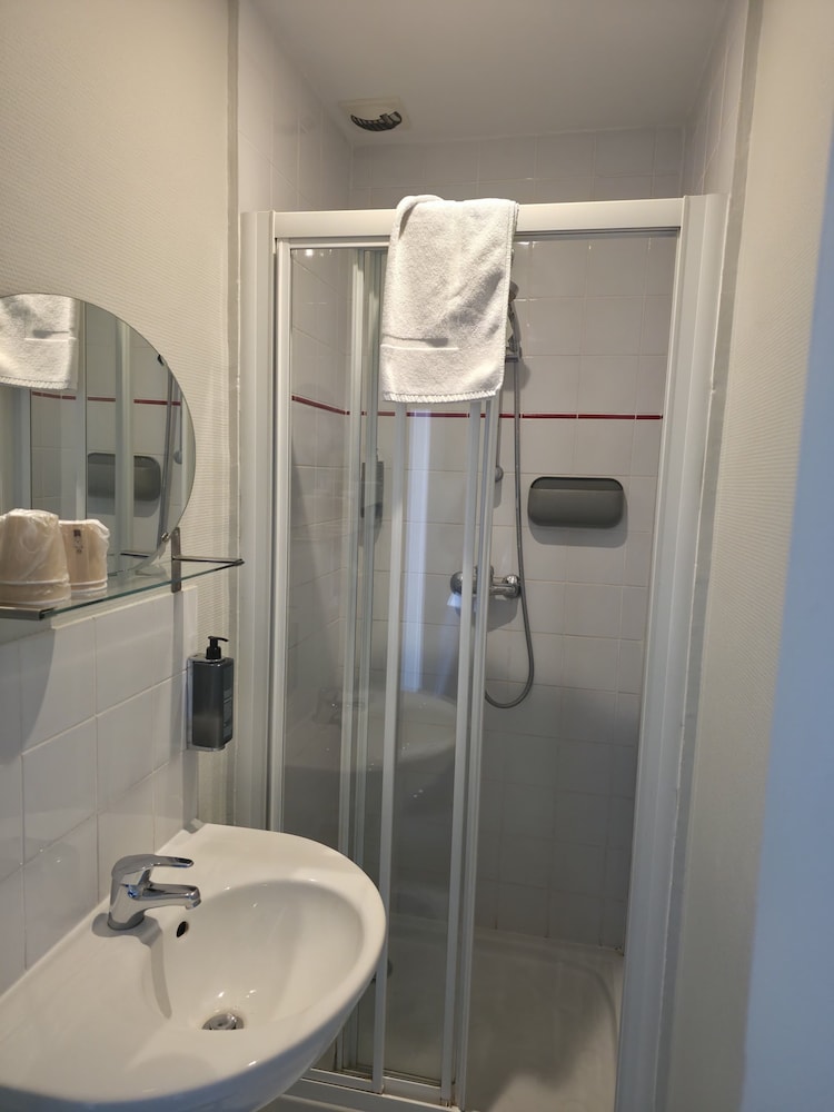 Hotel the Originals Caen Le Savoy 56/62