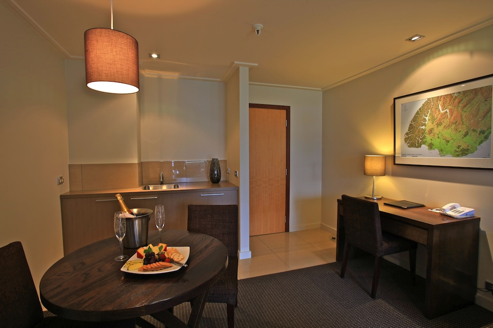 Distinction Te Anau Hotel and Villas 54/68
