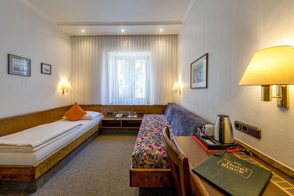 Hotel Brack 6/32