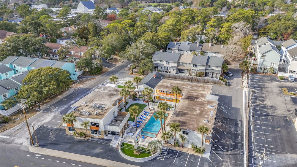 Holiday Shores 35/50