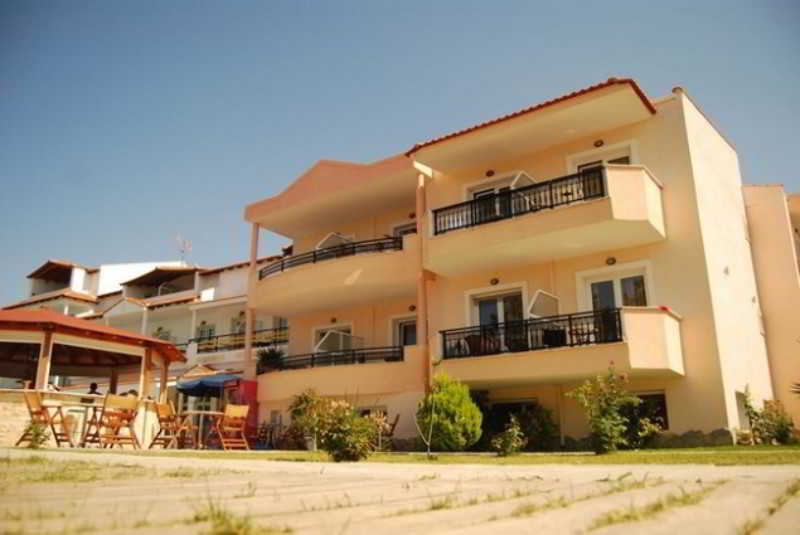 Rachoni Bay Resort 3/32