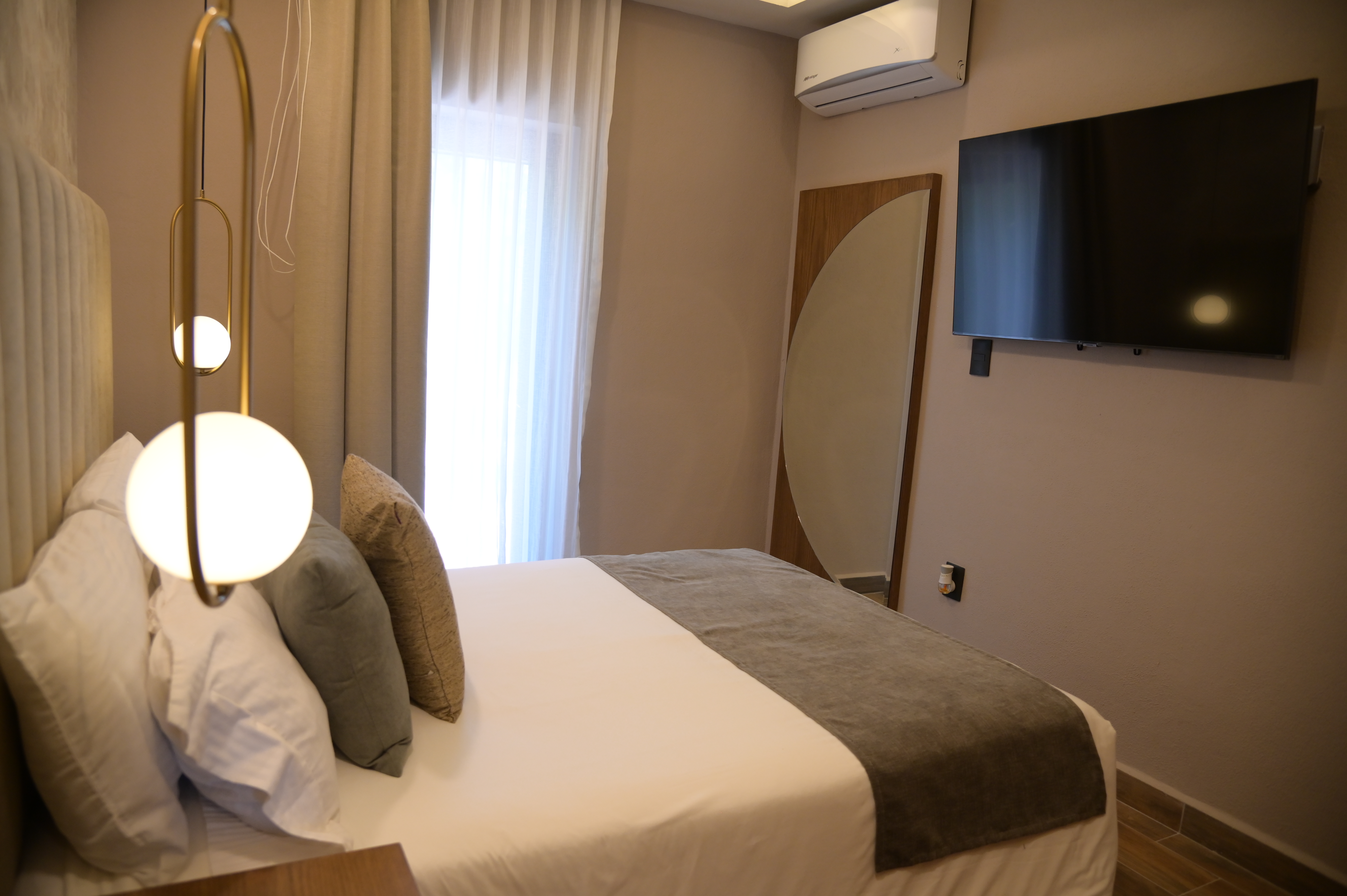 Hotel Victoria 11/50
