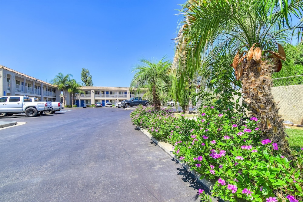 Motel6 Menifee, CA 10/71