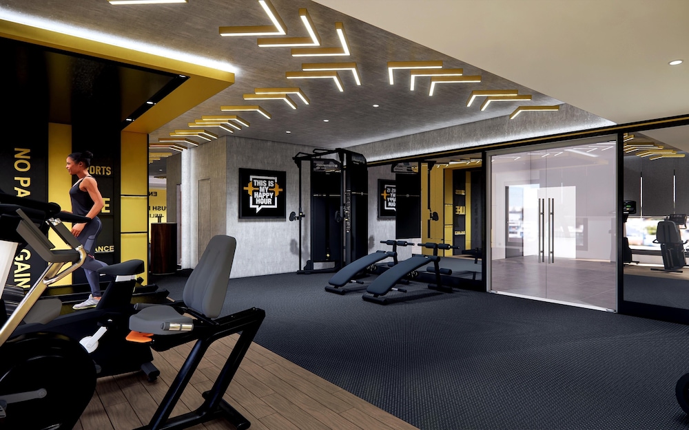 Mercure Bangkok Surawong 43/64