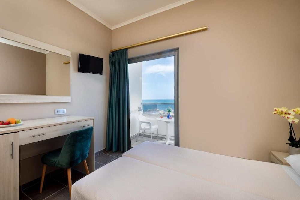 Elena Hotel 13/51