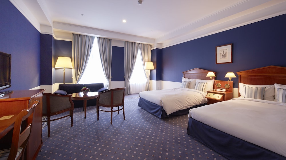 DESIGNER, DELUXE, TWIN BEDS