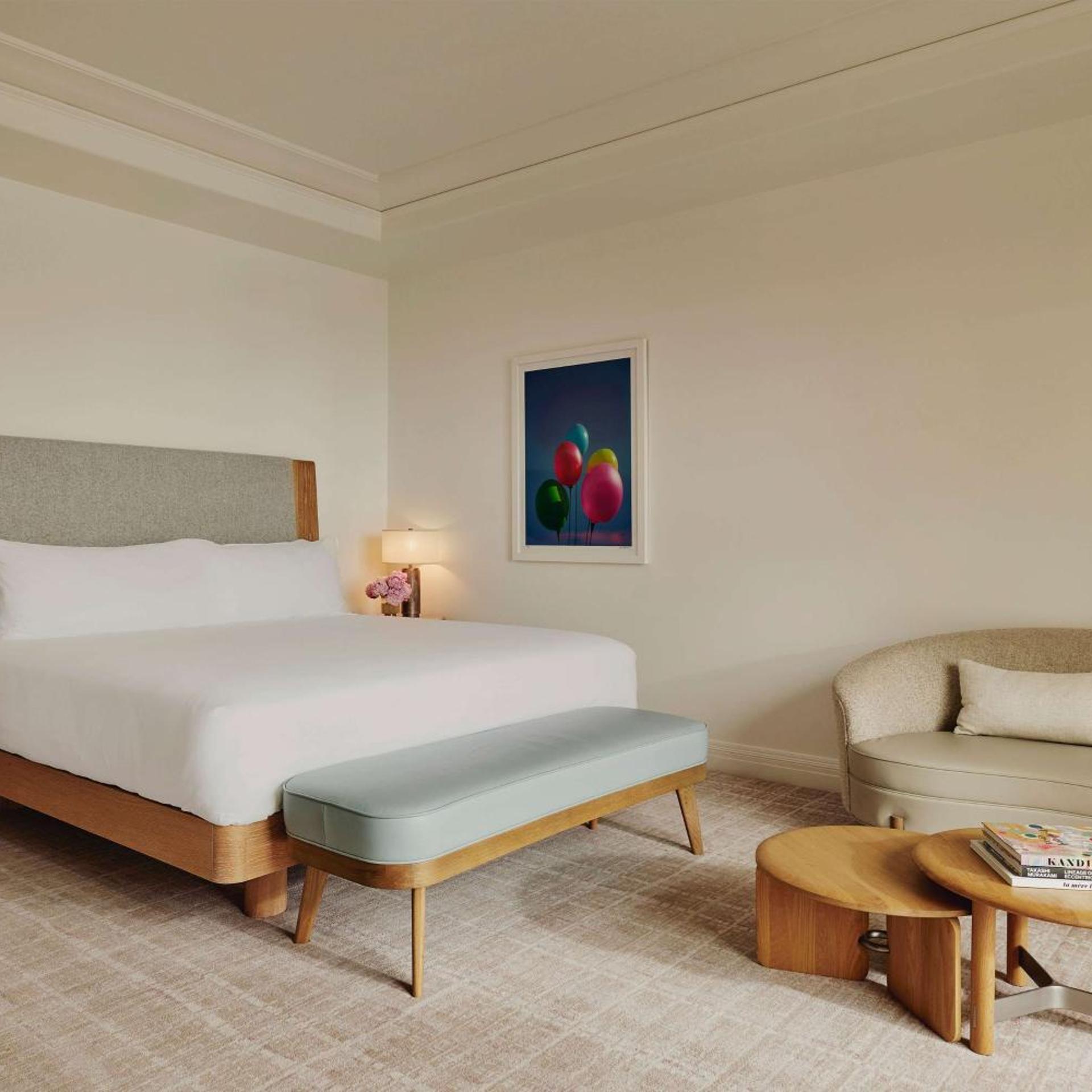 Room, Balcony