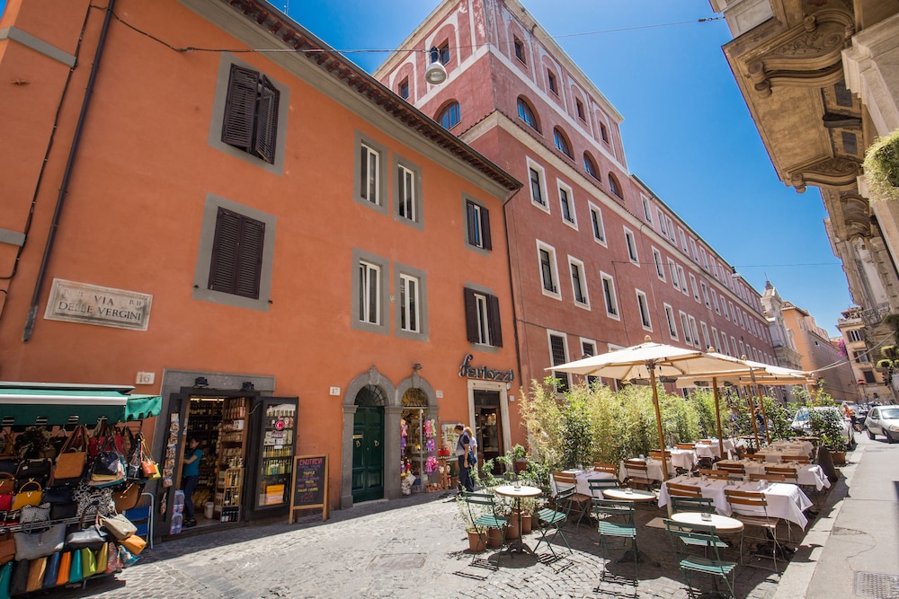 Piccolo Trevi Suites 2/53