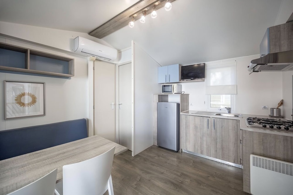 2 Bedrooms, Mobile, Premium, House, Double and Twin Beds، Camping Village Torre Pendente 6/10