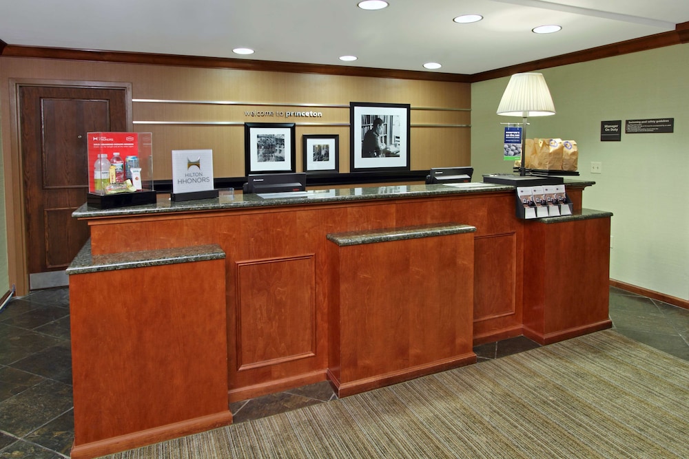 Hampton Inn Princeton, NJ 14/89