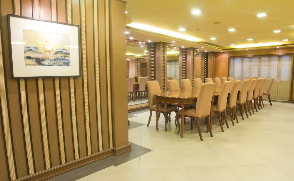 Herald Suites Solana 54/65