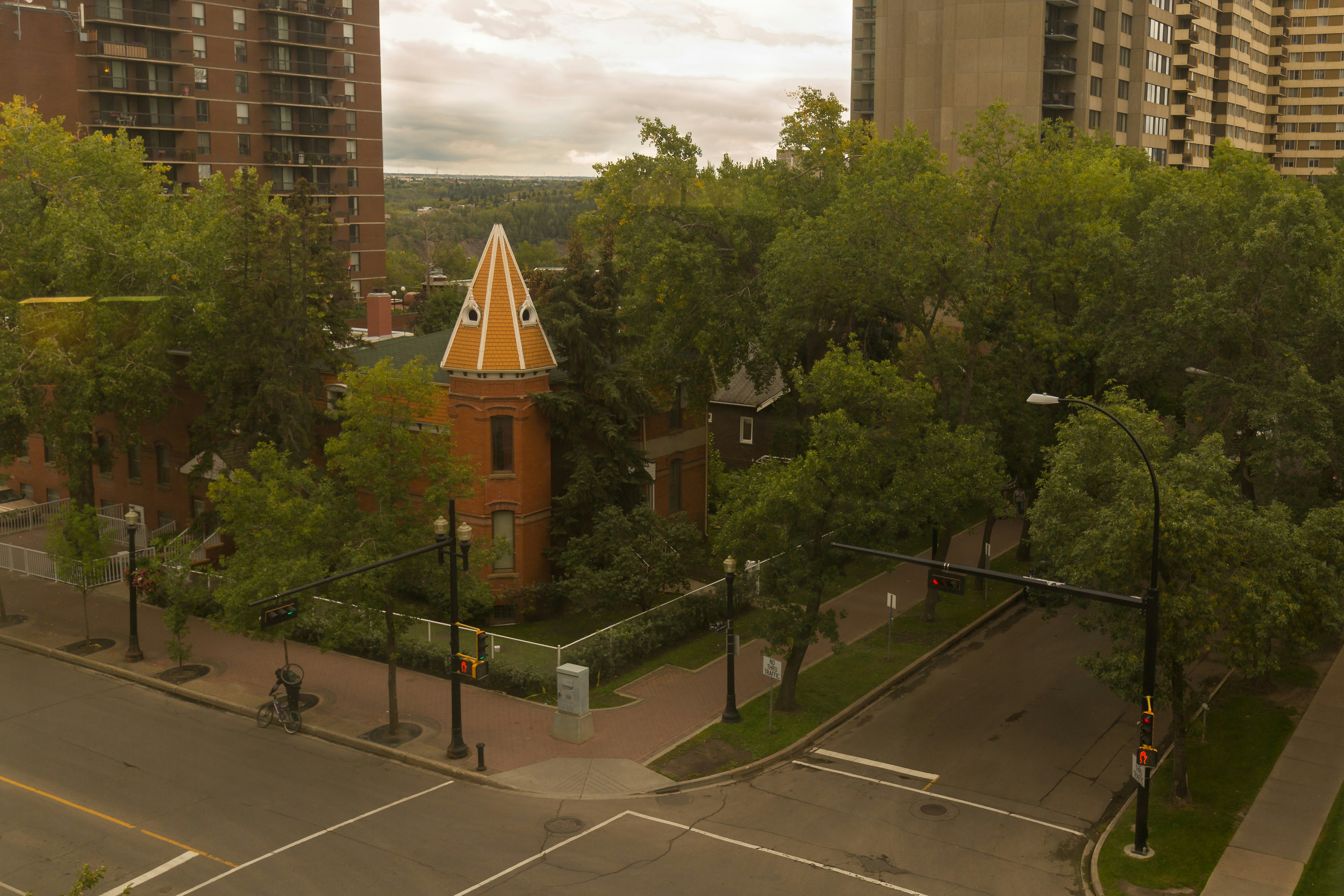 Holiday Inn Express Edmonton Downtown 40/56