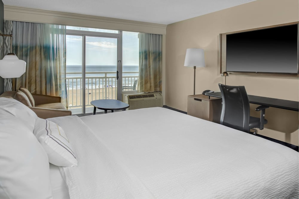 Fairfield Inn Suites By Marriott Virginia Beach Oceanfront 18/50
