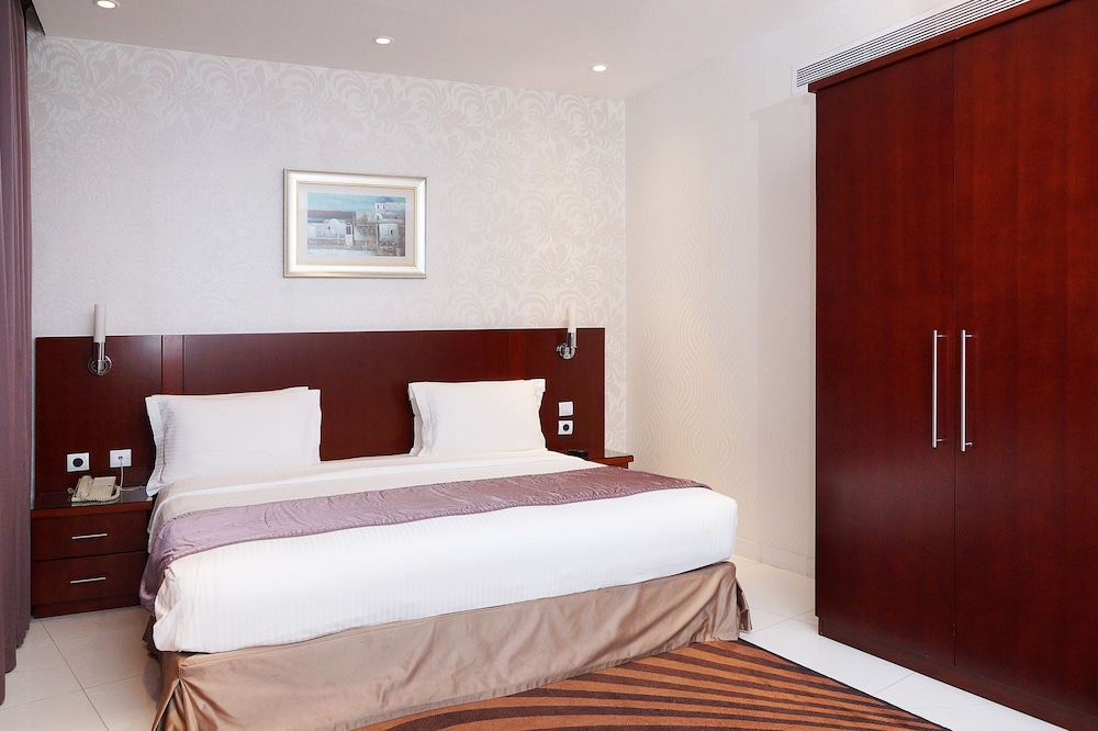 جناح غراند بسرير كينج وسريرين فرديين، فندق جراند ميرال(Mayral Grand For Hotel Apartments) 3/10