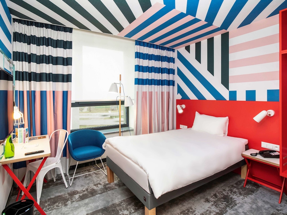 Ibis Styles Warszawa Centrum 12/76